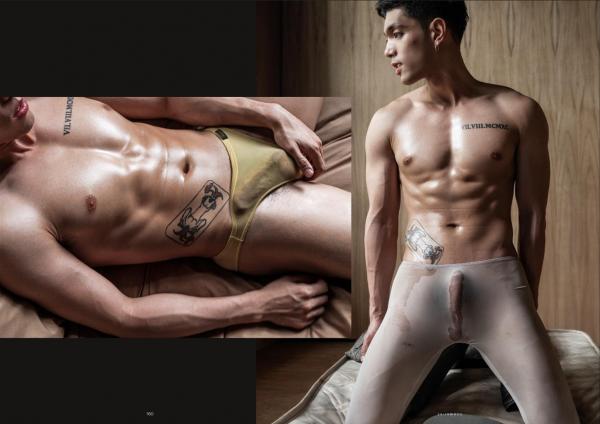 Tight-01--Arm-Akkharat